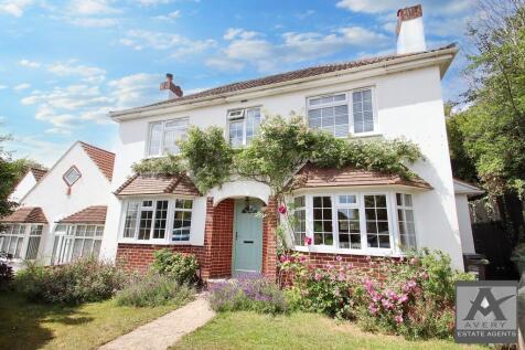 4 Bedroom Detached for Let