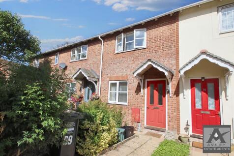 2 Bedroom Terraced for Rent