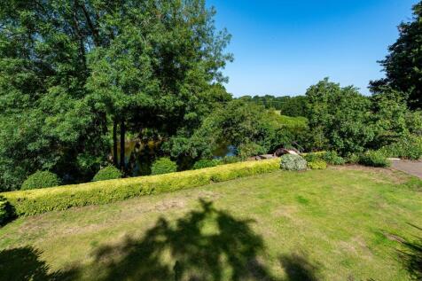 The Old Waterworks Cottage-externals-06.jpg