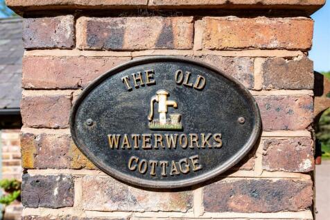 The Old Waterworks Cottage-externals-10.jpg