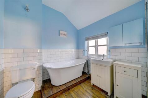 Parkfield Cottage (37).jpg