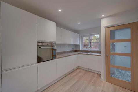 62a Coppice Lane (16).jpg