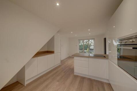 62a Coppice Lane (18).jpg