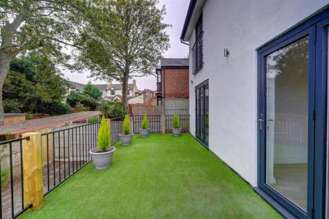 62a Coppice Lane (19).jpg