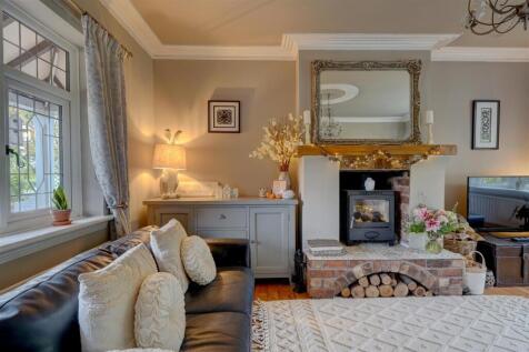 185 Bridgnorth Rd (3).jpg