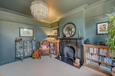 185 Bridgnorth Rd (10).jpg