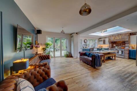 185 Bridgnorth Rd (32).jpg