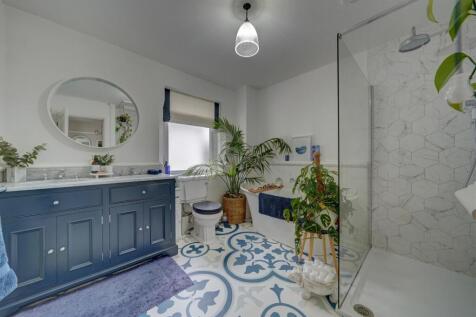 185 Bridgnorth Rd (20).jpg