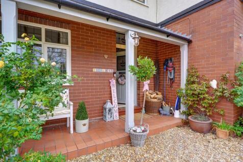 185 Bridgnorth Rd (15).jpg