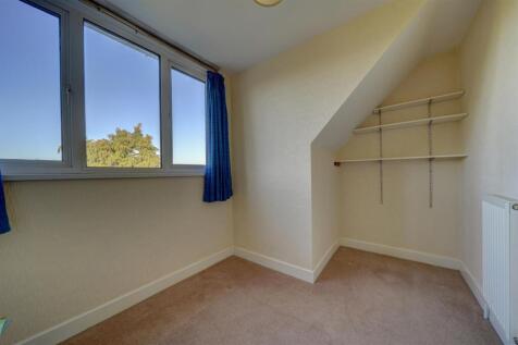 31 Hazelwood Close (15).jpg