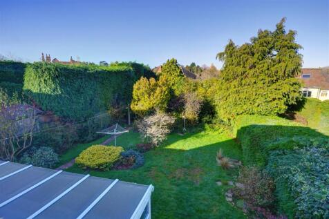 31 Hazelwood Close (19).jpg