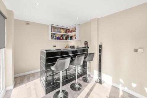 Garden Bar