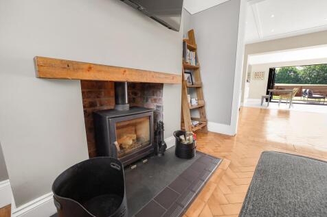 Lounge Fireplace