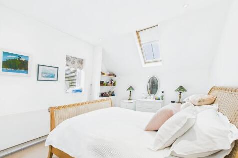 bedroom,
