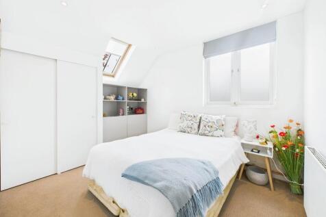bedroom;