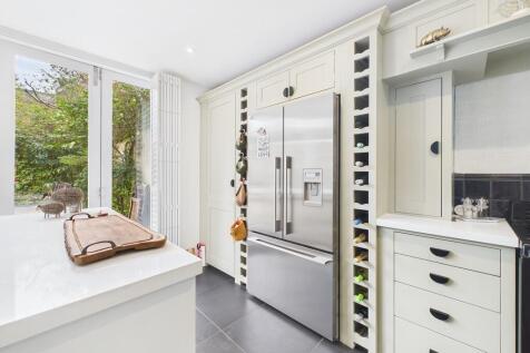 kitchen;