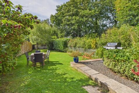 CAM02581G0-PR0131...