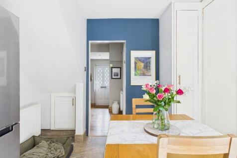 CAM02581G0-PR0131...