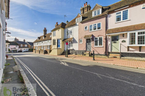 High Street location