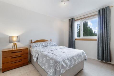 Skelmorlie Castle Rd 11.jpg
