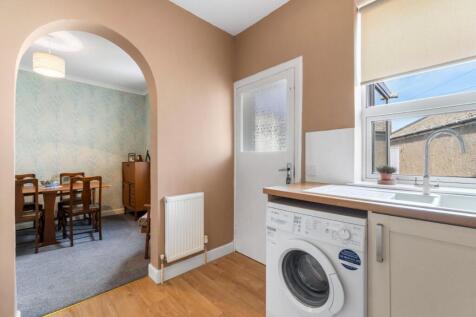 12_4 blytheswood crescent, largs  (10).jpg