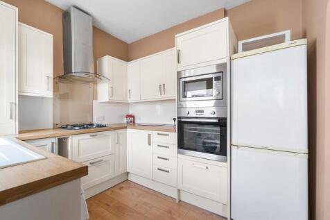10_4 blytheswood crescent, largs  (8).jpg