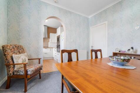 14_4 blytheswood crescent, largs  (12).jpg