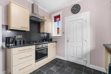 12_22 hutton park crescent, largs  (9).jpg