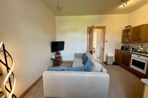 Lounge / Kitchen
