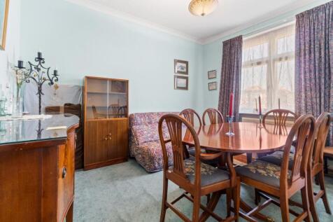 11_20 hutton park crescent, largs (11).jpg