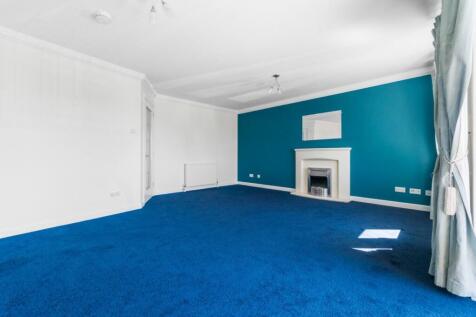 8_19 rosebank gardens, largs  (8).jpg