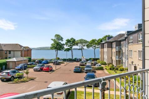 11_19 rosebank gardens, largs  (11).jpg