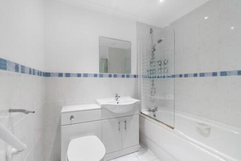 22_19 rosebank gardens, largs  (22).jpg