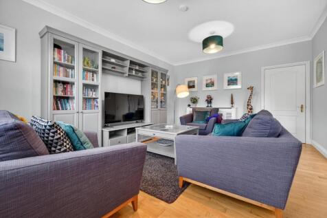 Lounge/Dining/Kitchen