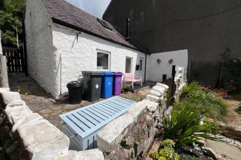 Courtyard / Patio Area