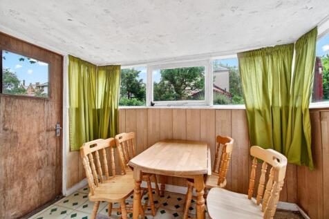 14_17 stanlane place, largs _13.jpg