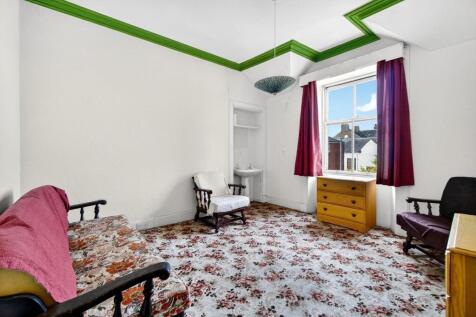 21_17 stanlane place, largs _21.jpg
