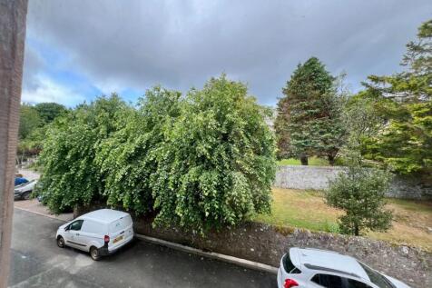 Garden &amp; Outbuildings