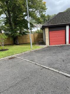 24 Bowen Craig garage.jpeg