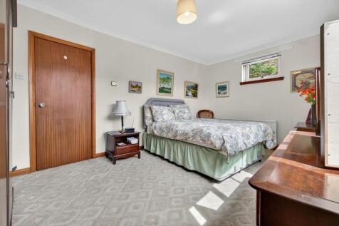 2 fernside, brisbane street, largs _17.jpg