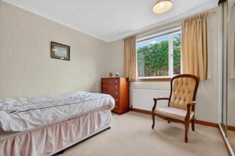 2 fernside, brisbane street, largs _18.jpg