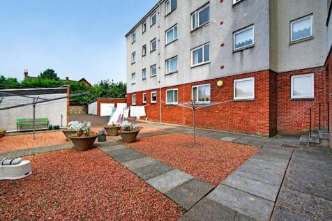 2 fernside, brisbane street, largs _28.jpg