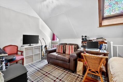 10_001_3l 21 bath street, largs _10.jpg