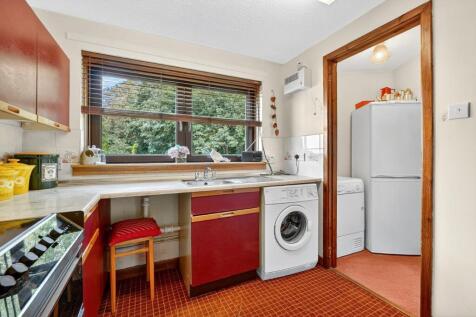 29 woodbank gardens, largs_10.jpg