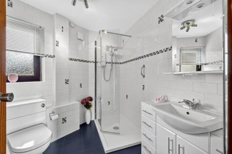 29 woodbank gardens, largs_13.jpg