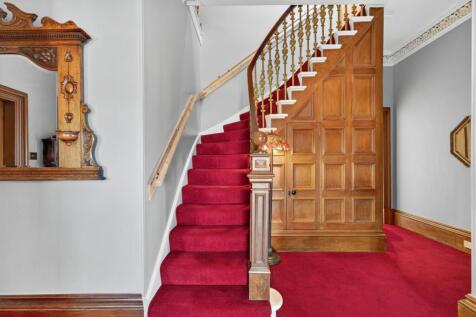 8 buchanan street, largs_13.jpg