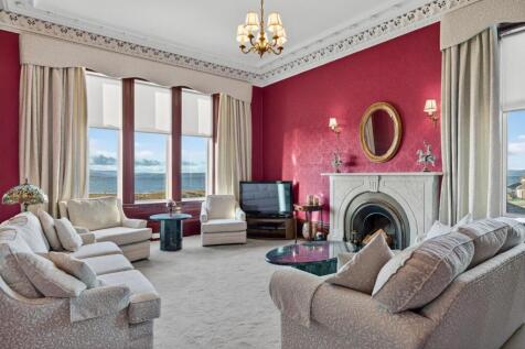 8 buchanan street, largs_15.jpg