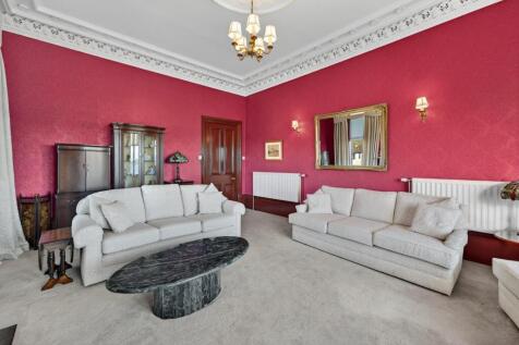 8 buchanan street, largs_18.jpg