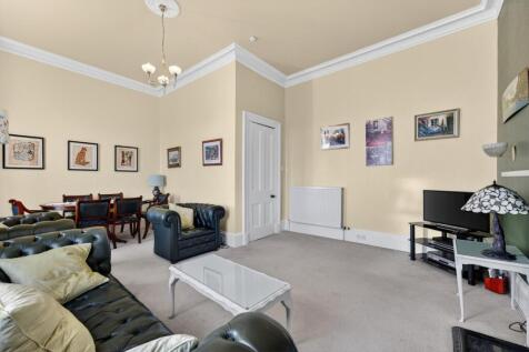 8 buchanan street, largs_25.jpg