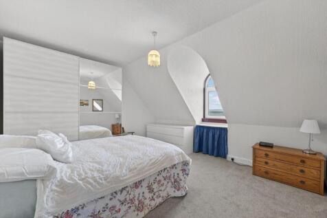 8 buchanan street, largs_36.jpg